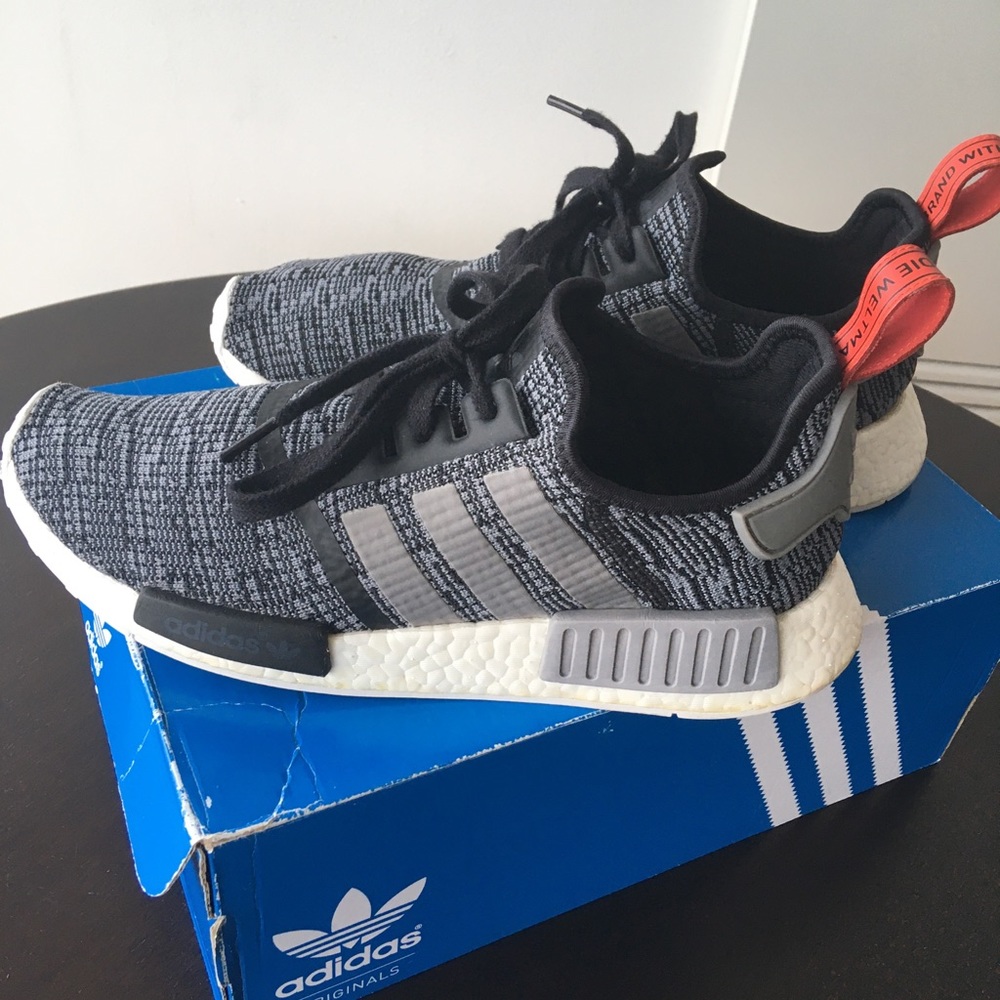 Men’s Adidas NMD R1 Glitch Camo Sneakers size 9.5